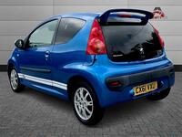 PEUGEOT 107