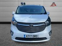 VAUXHALL VIVARO